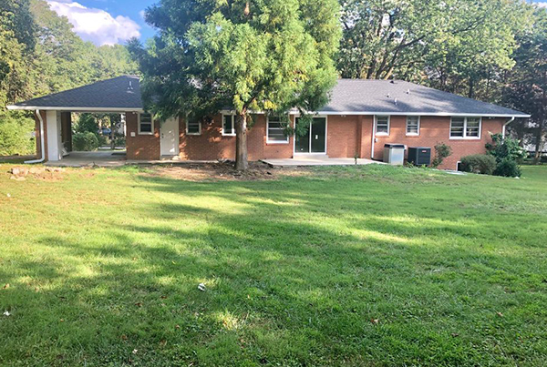 Tree trimming project by Juan's Gardening Service